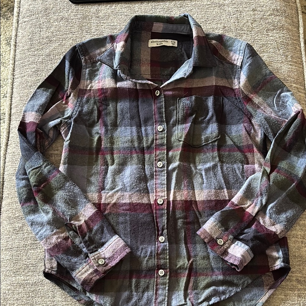 Abercrombie kids  Plaid Button-Up Shirt 🌼bundle and save!!